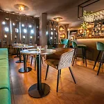 Park Ξενοδοχείο 4*