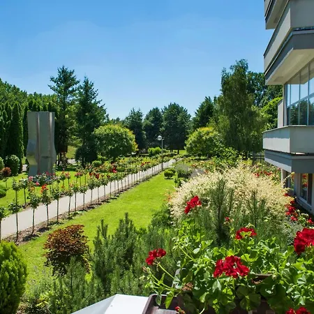 Hotel Park Piest'any