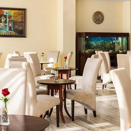 Hotel Park Piest'any