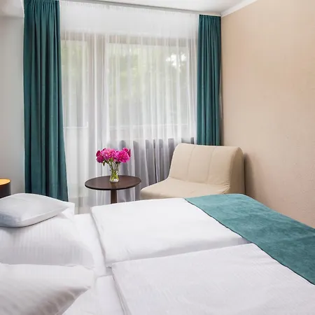 Park Hotel Piest'any