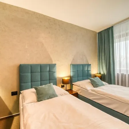 Hotel Park Piest'any